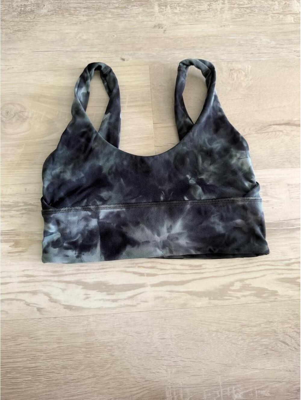Lululemon Women's Multi and Green Bra